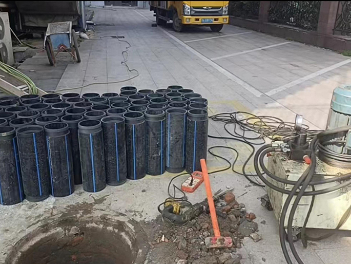 洛南PE置换管厂家 DN315置换管 非开挖管短管置换